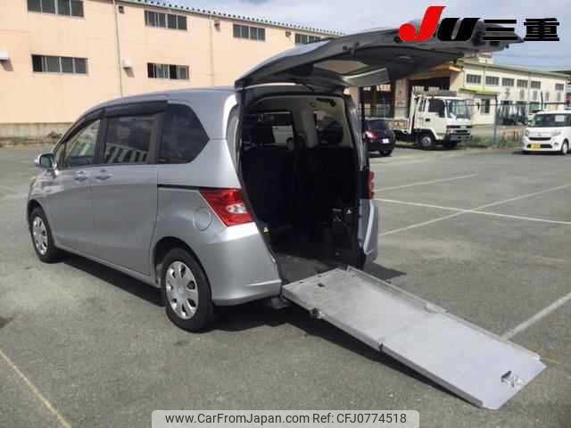 honda freed 2009 CFJ0774518 image 2
