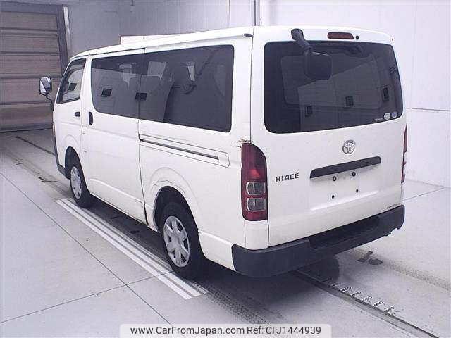 toyota hiace-van 2013 CFJ1444939 image 2