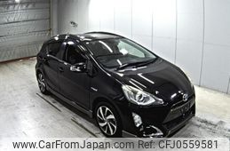 toyota aqua 2015 -TOYOTA--AQUA NHP10-2424542---TOYOTA--AQUA NHP10-2424542-