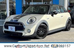 mini mini-others 2017 quick_quick_DBA-XM20_WMWXM720302E25483