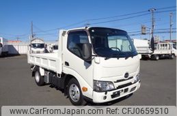 hino dutro 2024 CFJ0659510