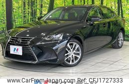 lexus is 2018 CFJ1727333