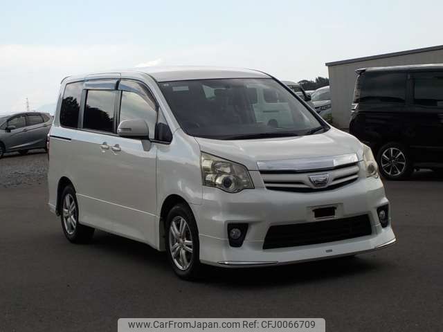 toyota noah 2011 -TOYOTA--Noah DBA-ZRR70W--ZRR70-0415560---TOYOTA--Noah DBA-ZRR70W--ZRR70-0415560- image 1