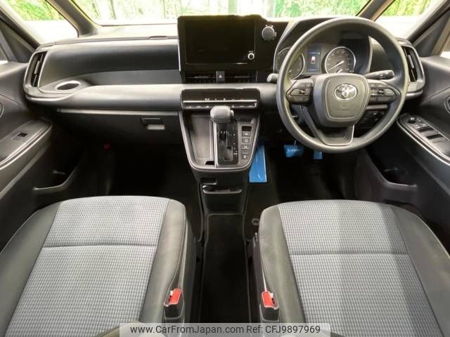 toyota noah 2022 -TOYOTA--Noah 6BA-MZRA90W--MZRA90-0032885---TOYOTA--Noah 6BA-MZRA90W--MZRA90-0032885- image 2