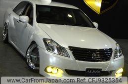 toyota crown-royal-series 2010 CARSENSOR_JP_AU4901722327