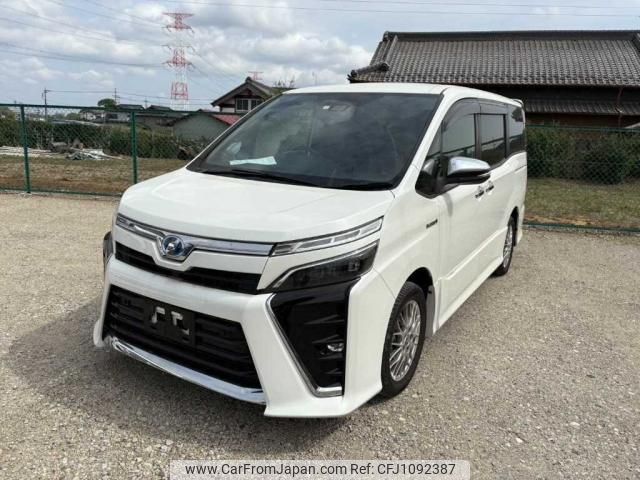 toyota voxy 2020 quick_quick_DAA-ZWR80W_0433301 image 1