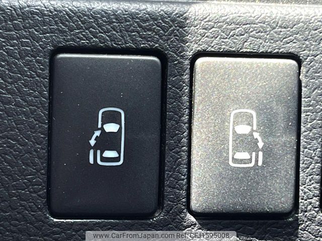 toyota voxy 2013 CFJ1595008 image 2