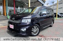 toyota voxy 2011 CFJ1791682