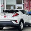 toyota c-hr 2017 -TOYOTA--C-HR DAA-ZYX10--ZYX10-2018195---TOYOTA--C-HR DAA-ZYX10--ZYX10-2018195- image 3