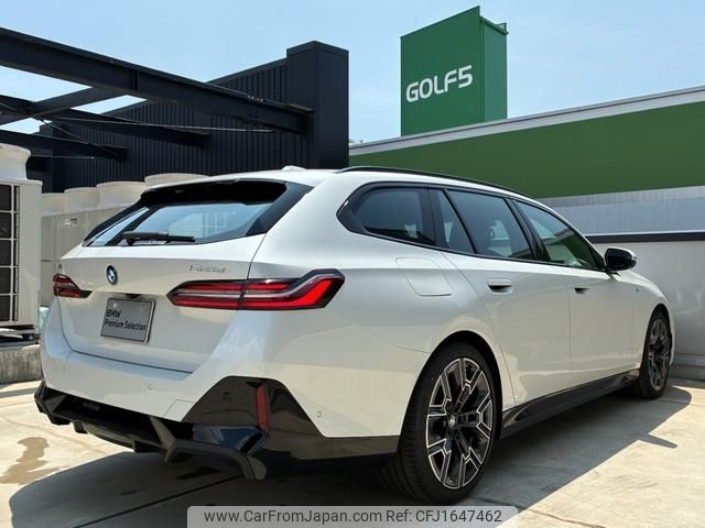 bmw 5-series 2025 CFJ1647462 image 2