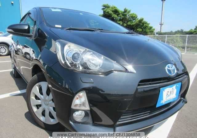 toyota aqua 2014 646828-Y2025060168F-21 image 1