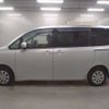 toyota voxy 2014 CFJ1654129 image 5