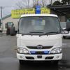 hino dutro 2017 GOO_NET_EXCHANGE_0903440A30241214W001 image 2