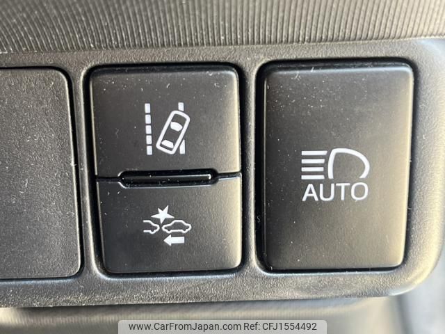toyota aqua 2021 CFJ1554492 image 2