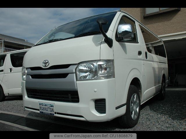 toyota regiusace-van 2017 CFJ1808879 image 1