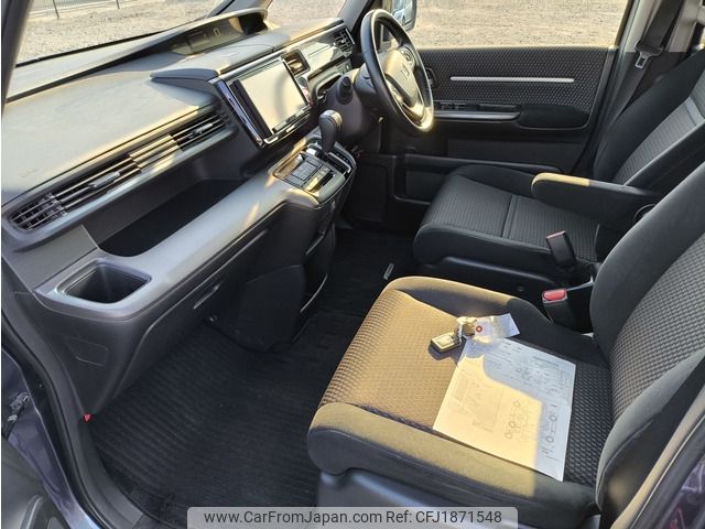 honda stepwagon 2015 CFJ1871548 image 2