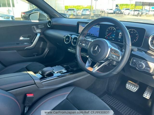 mercedes-benz a-class 2018 quick_quick_5BA-177084_WDD1770842J046713 image 2