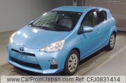 toyota aqua 2012 -TOYOTA--AQUA NHP10-2033719---TOYOTA--AQUA NHP10-2033719-