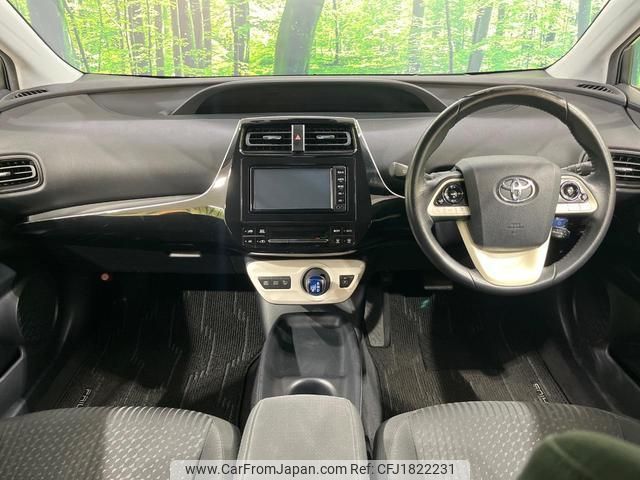 toyota prius 2017 CFJ1822231 image 2