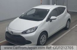 toyota aqua 2022 -TOYOTA--AQUA 6AA-MXPK11--MXPK11-2066269---TOYOTA--AQUA 6AA-MXPK11--MXPK11-2066269-