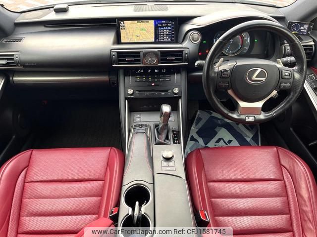 lexus is 2017 CFJ1581745 image 2