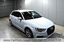 audi a3 2017 -AUDI--Audi A3 8VCXS-WAUZZZ8VXHA093839---AUDI--Audi A3 8VCXS-WAUZZZ8VXHA093839-