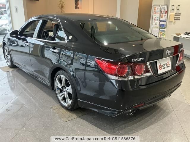 toyota crown 2016 CFJ1586876 image 2