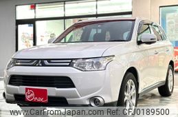 Mitsubishi Outlander 2013