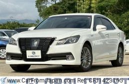 toyota crown 2015 CFJ1423165