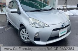 toyota aqua 2013 -TOYOTA--AQUA DAA-NHP10--NHP10-2161472---TOYOTA--AQUA DAA-NHP10--NHP10-2161472-