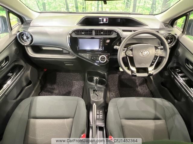 toyota aqua 2018 CFJ1452364 image 2