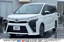 toyota voxy 2019 -TOYOTA--Voxy DBA-ZRR80W--ZRR80-0562001---TOYOTA--Voxy DBA-ZRR80W--ZRR80-0562001-