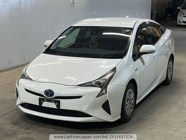 toyota prius 2017 CFJ1637574 image 1
