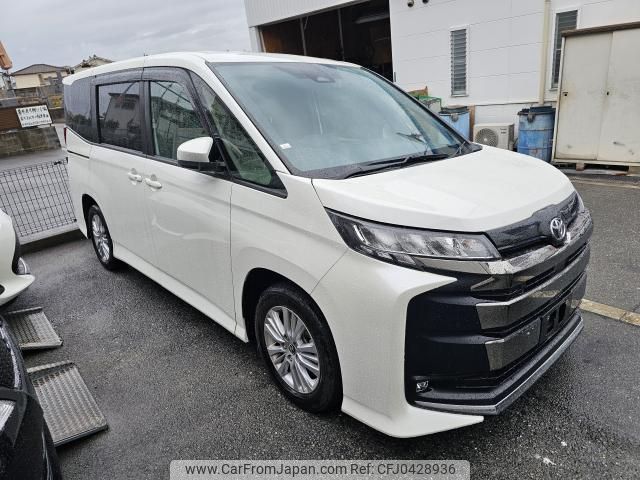 toyota noah 2023 quick_quick_6BA-MZRA90W_0057510 image 1