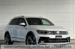 volkswagen tiguan 2019 CFJ1812056