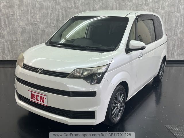 toyota spade 2012 CFJ1791228 image 1