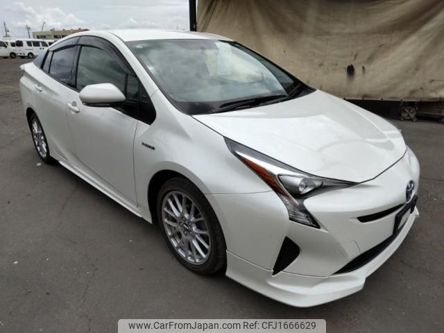 toyota prius 2018 CFJ1666629 image 2