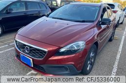 volvo v40 2013 CFJ5336000