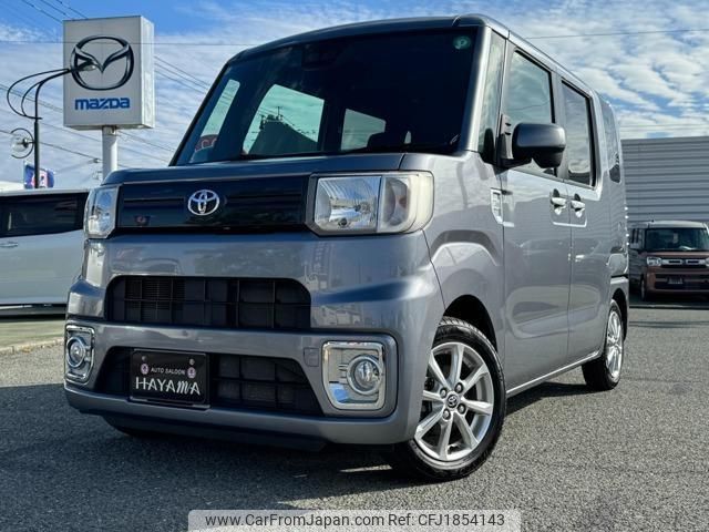 toyota pixis-mega 2020 CFJ1854143 image 1