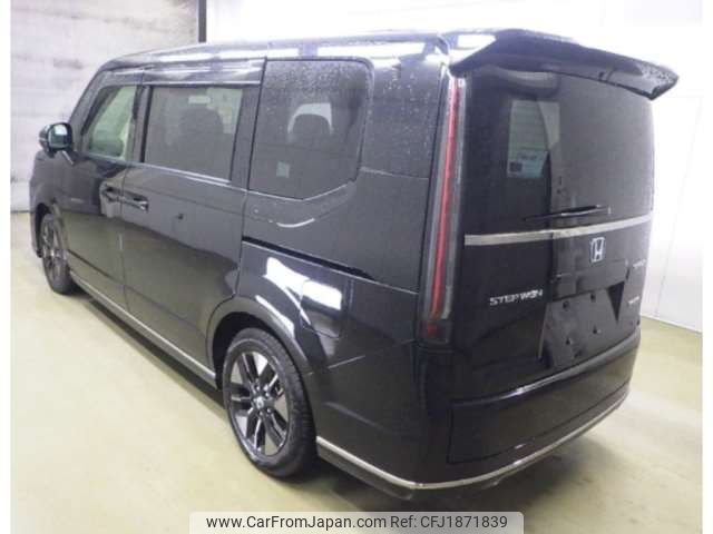 honda stepwagon 2022 CFJ1871839 image 2