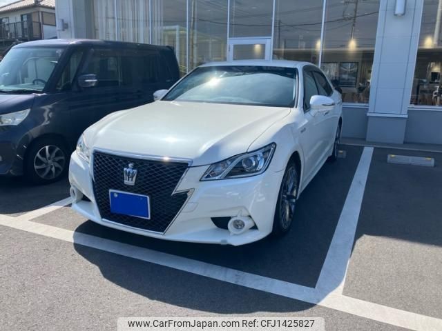 toyota crown 2014 -TOYOTA--Crown DAA-AWS210--AWS210-6075331---TOYOTA--Crown DAA-AWS210--AWS210-6075331- image 1