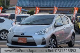 toyota aqua 2013 CFJ1528593