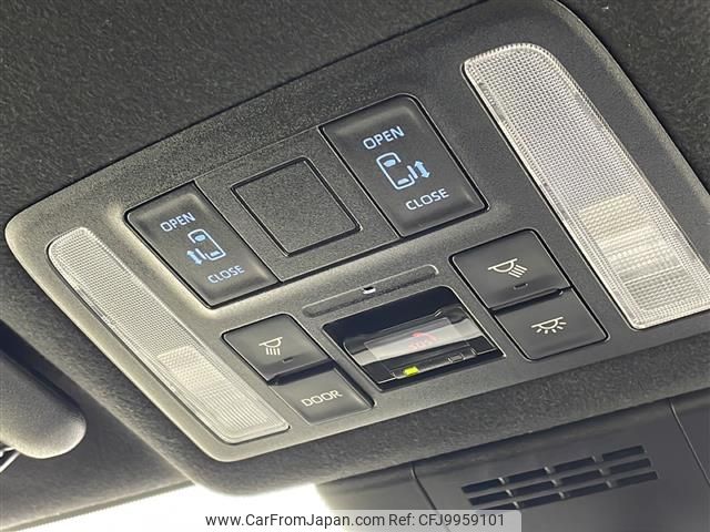 2022 Toyota Voxy 6AA-ZWR90W - Car Price $33,086