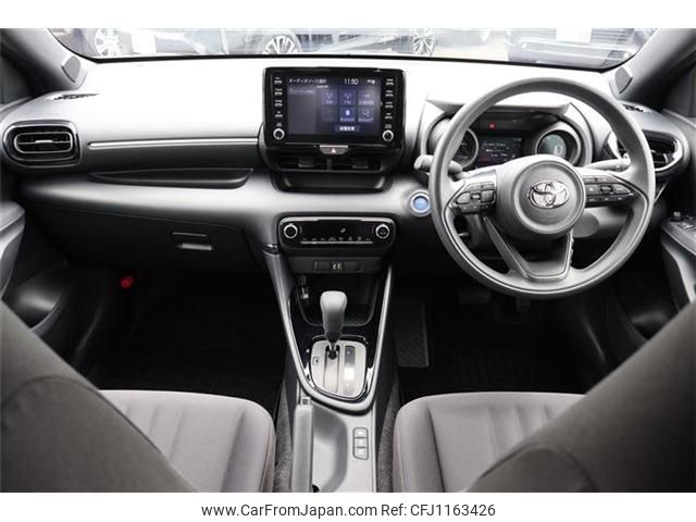 toyota yaris 2023 -TOYOTA--Yaris 6AA-MXPH10--MXPH10-2120297---TOYOTA--Yaris 6AA-MXPH10--MXPH10-2120297- image 2