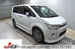 mitsubishi delica-d5 2010 CFJ1797595