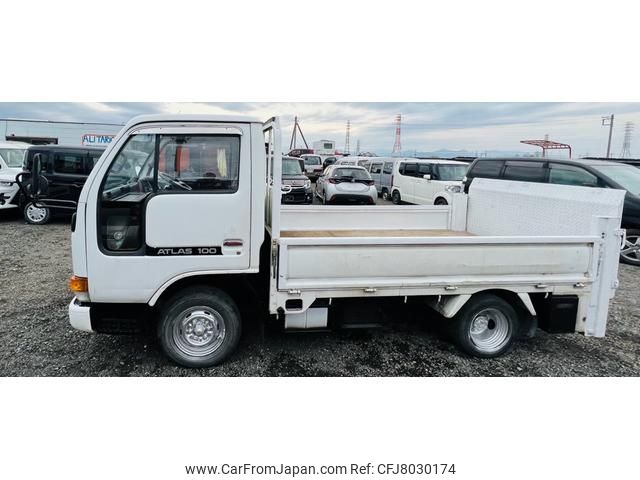 なつ 1993 Nissan Atlas 2WD - Car Price $4,949