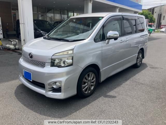 toyota voxy 2011 -TOYOTA--Voxy DBA-ZRR70W--ZRR70-0421885---TOYOTA--Voxy DBA-ZRR70W--ZRR70-0421885- image 2