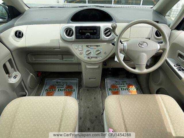 toyota porte 2011 504928-931579 image 1
