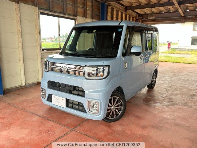 toyota pixis-mega 2017 -TOYOTA--Pixis Mega LA700A--0012235---TOYOTA--Pixis Mega LA700A--0012235- image 1