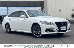 toyota crown 2018 CFJ0869318